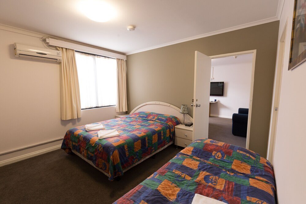 Chadstone Executive Motel Room Type - Family Room Chadstone Executive Motel Room Type - Family Room