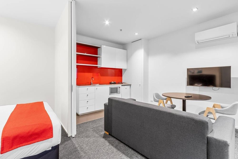 Comfort Apartments on Elizabeth Room Type - One Bedroom Apartment with Sofa Bed Comfort Apartments on Elizabeth Room Type - One Bedroom Apartment with Sofa Bed