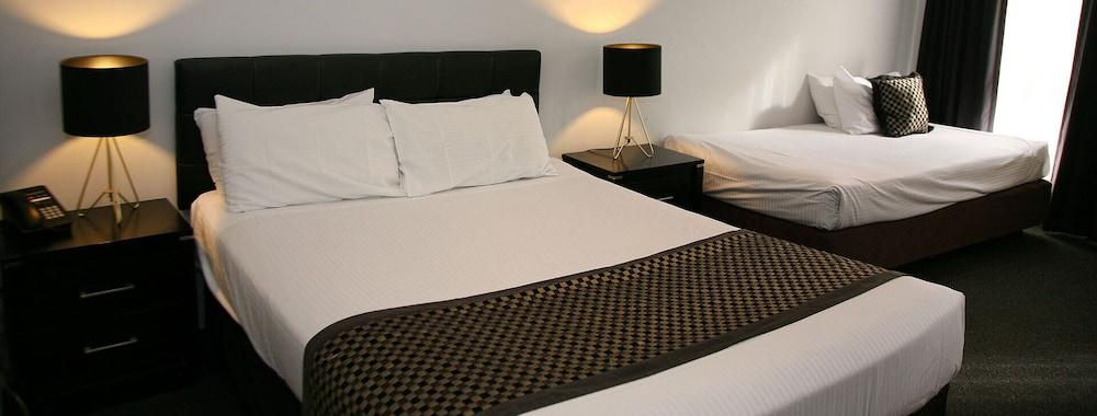Footscray Motor Inn Room Type - Executive Twin Room