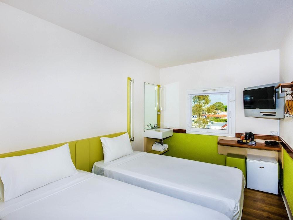 ibis Budget Dandenong Room Type - Standard Room, 2 Twin Beds