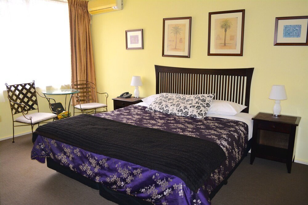 Knightsbridge Apartments Room Type - Studio Apartment