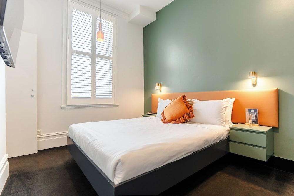 Middle Park Hotel Room Type - Deluxe Double Room