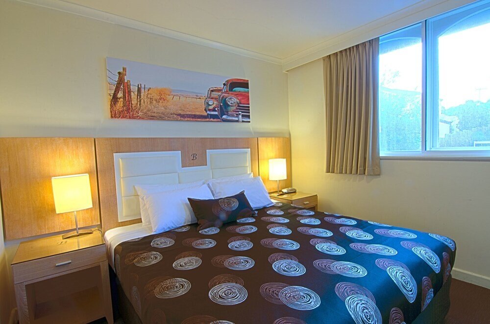 Park Squire Motor Inn and Serviced Apartments Room Type - Executive Two-Bedroom Apartment