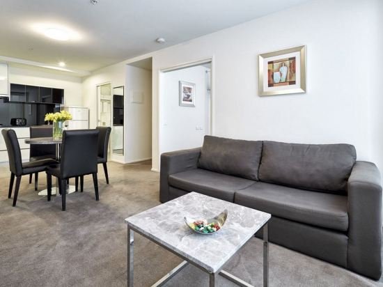 Pegasus Apart Hotel Melbourne Price Address Reviews