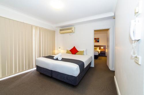 Amazing Accommodations: St Kilda Room Type - Two-Bedroom Family Apartment