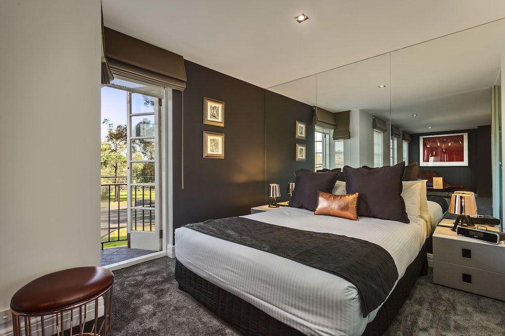 Quest East Melbourne Room Type - Executive Studio Apartment
