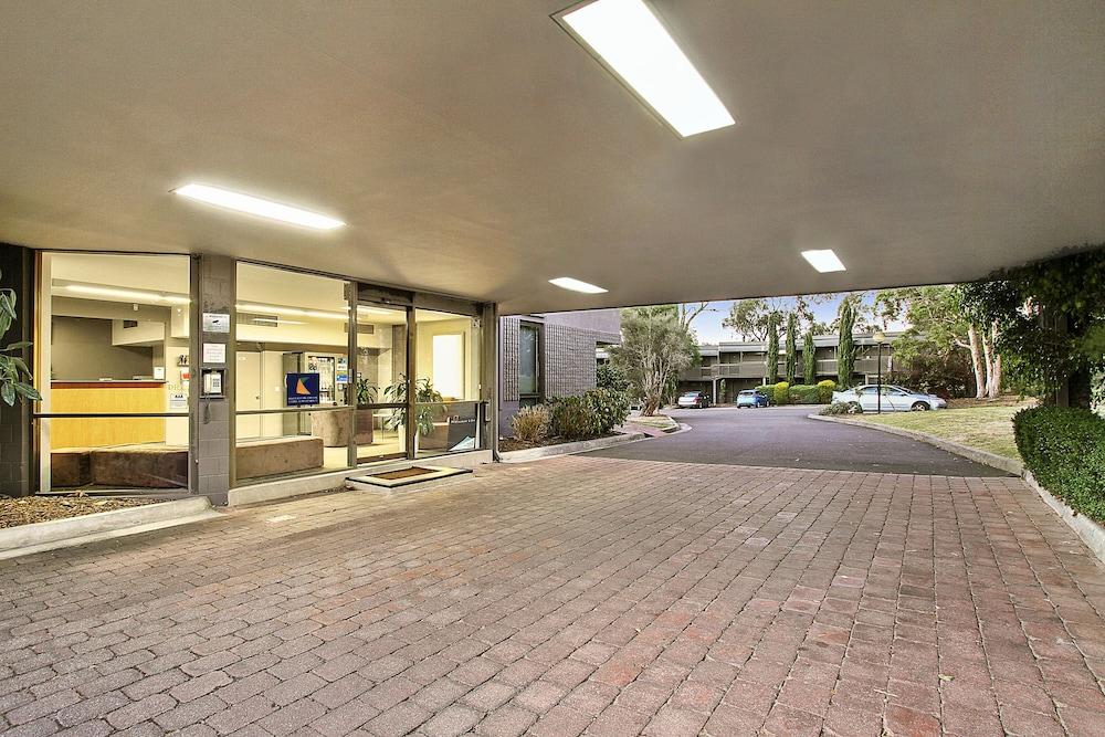Knox International Hotel & Apartments - Tap to explore photos