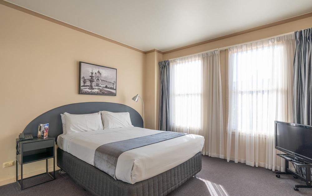 Clocktower Apartment Hotel Room Type - Budget Two Bedroom Apartment (1 Queen, 1 Double) Clocktower Apartment Hotel Room Type - Budget Two Bedroom Apartment (1 Queen, 1 Double)