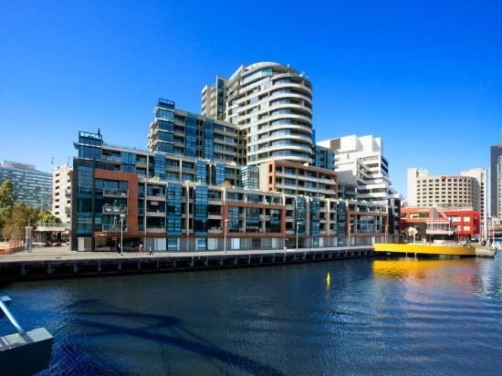 Waterfront Melbourne Apartments Melbourne Apartment Price Address Reviews