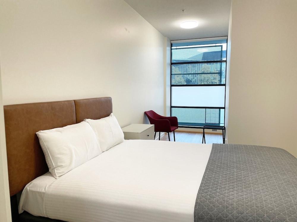 Waterfront Melbourne Apartments Room Type - Two Bedroom One Bathroom Ground Floor Waterfront Melbourne Apartments Room Type - Two Bedroom One Bathroom Ground Floor