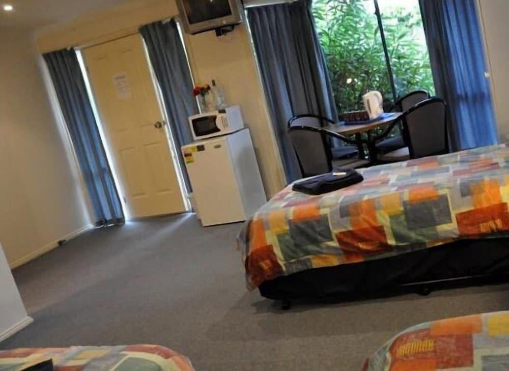 West City Motel Room Type - Economy Twin Room
