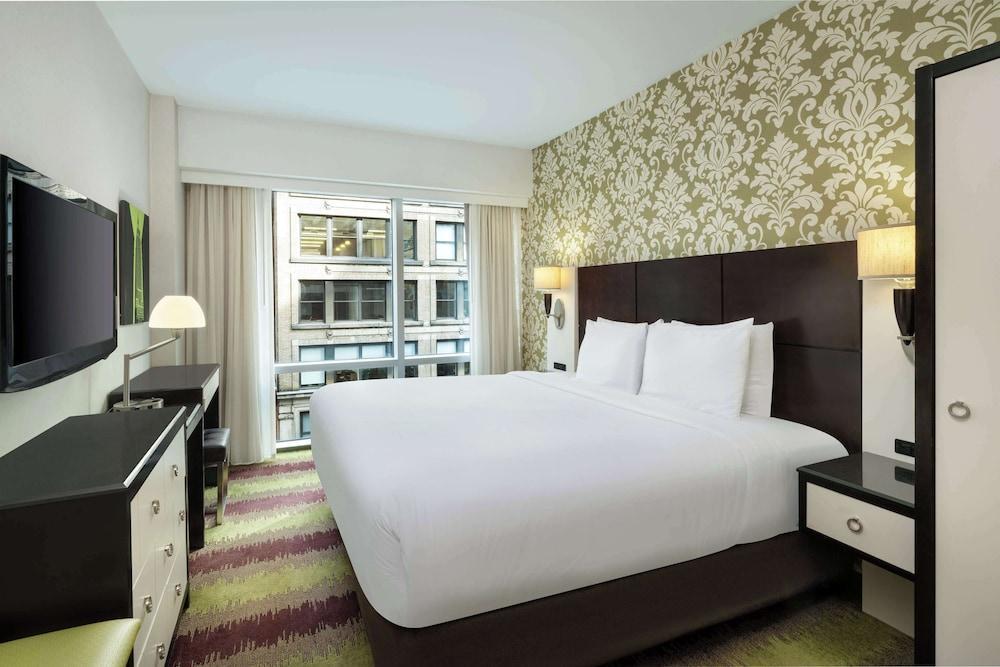Best Western Premier Herald Square - Tap to explore photos