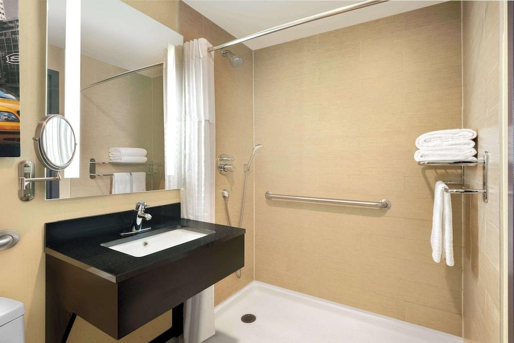 Best Western Premier Herald Square - Tap to explore photos
