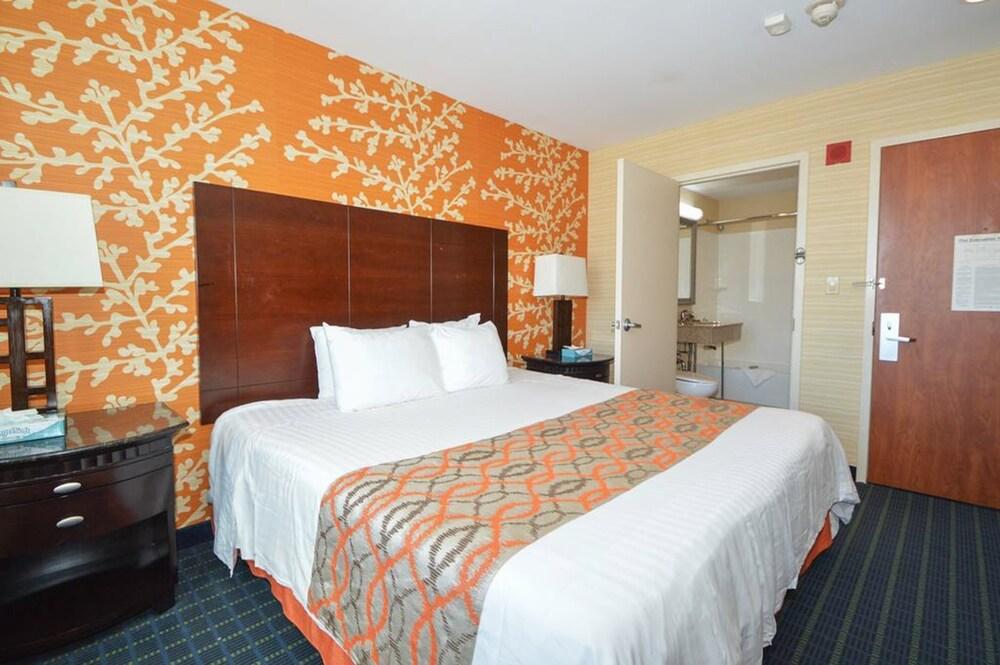 Corona Hotel Room Type - Superior Room, Accessible