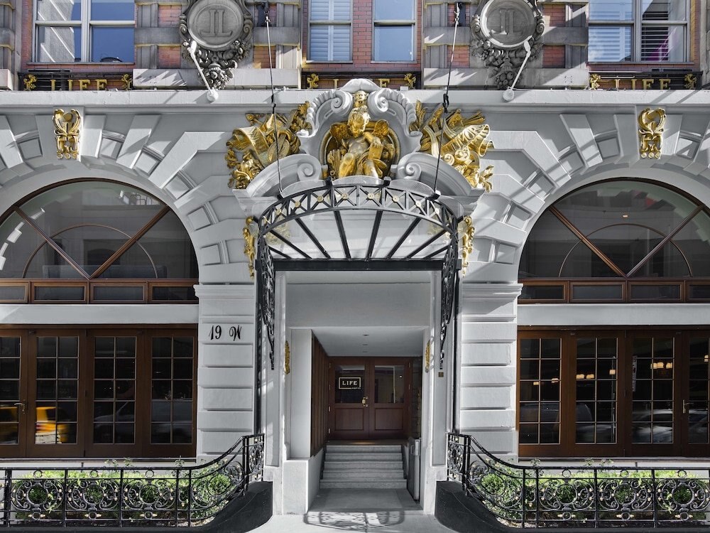 Life Hotel New York - Tap to explore photos