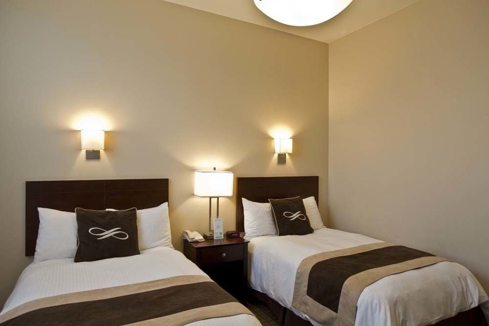 Pointe Plaza Hotel Room Type - Twin Suite