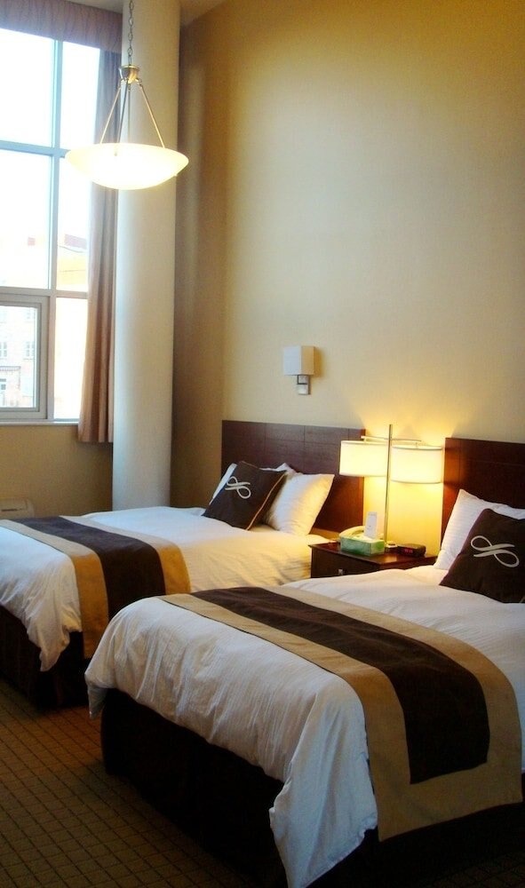 Pointe Plaza Hotel Room Type - Standard Twin