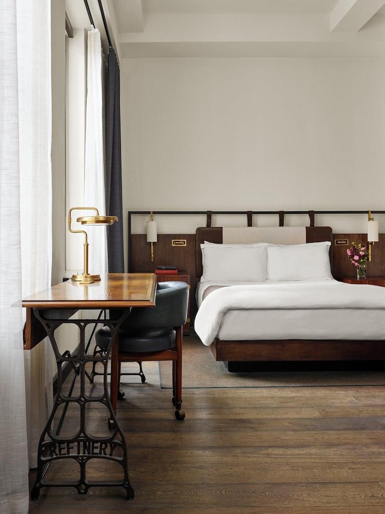 Refinery Hotel Room Type - Studio, 1 Queen Bed