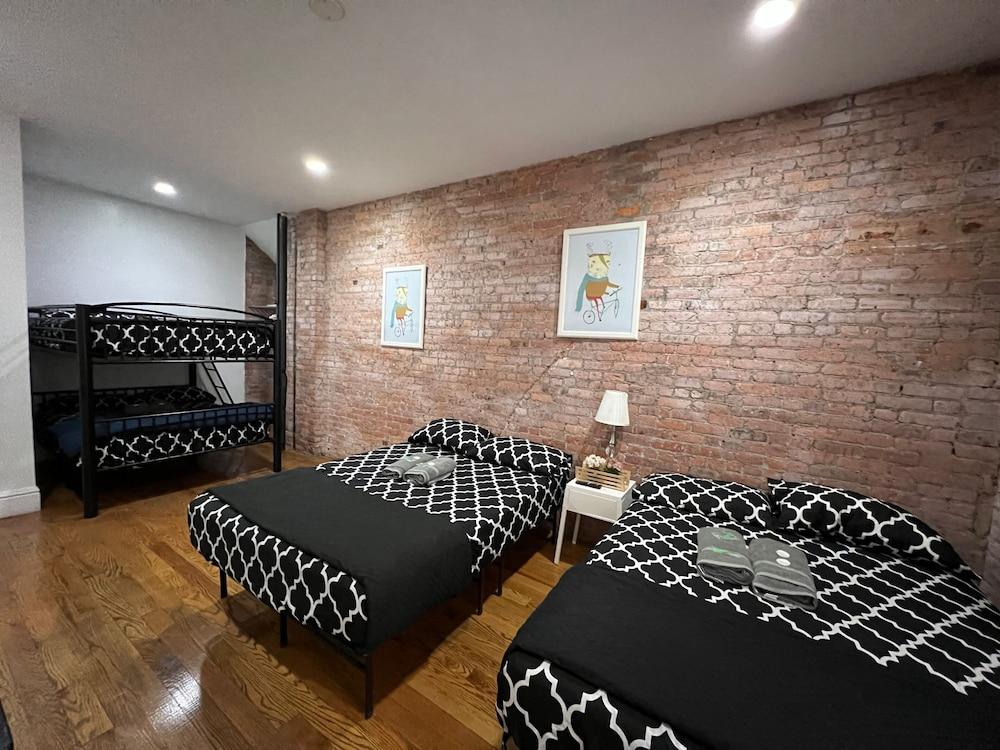 31 Street Broadway Hotel Room Type - 311 Studio With Private Bathroom