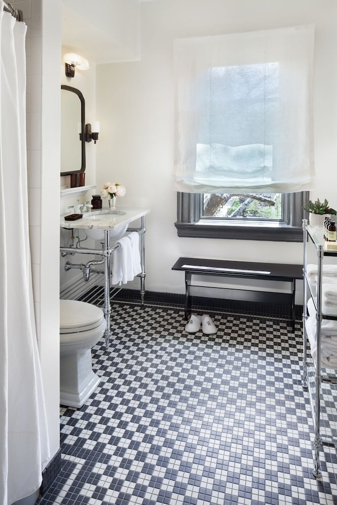 The High Line Hotel Room Type - Deluxe Room, 1 King Bed, Accessible