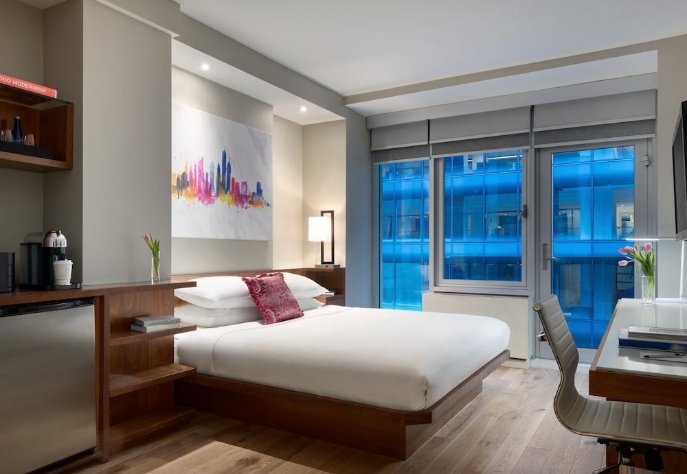 The Gotham Hotel Room Type - Deluxe Room, 1 King Bed (METRO KING)
