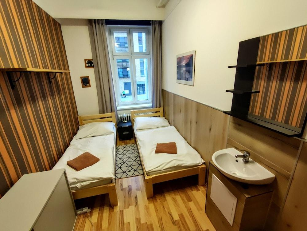 Pension SKLEP REST Room Type - Economy Twin Room, Shared Bathroom