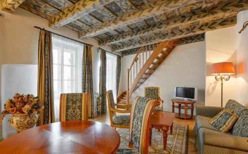Boutique Hotel Bijou de Prague - Tap to explore photos