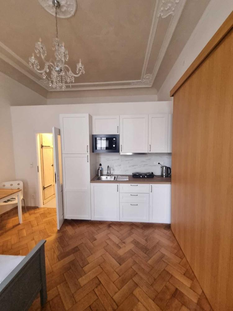 Old Town - Dusni Apartments