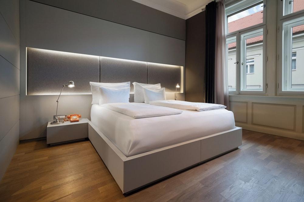 INNSiDE by Meliá Prague Old Town Room Type - Suite (The Loft)