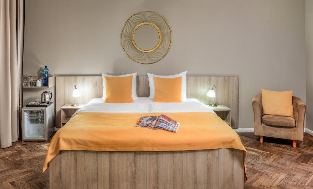 Hotel Palác U Kočků by Adrez Living Room Type - Double Room, 1 King Bed
