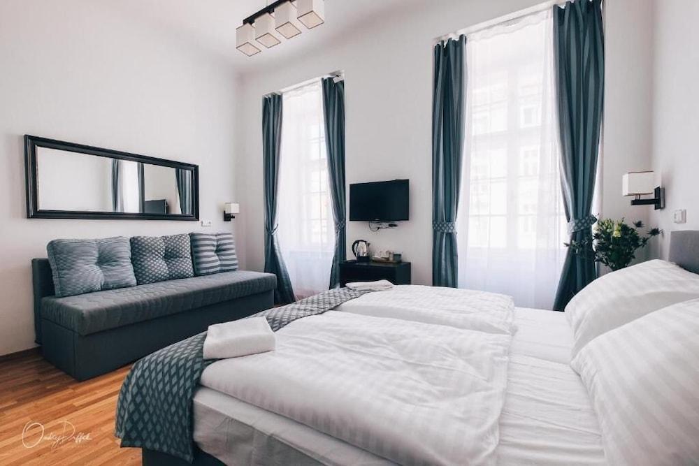 Pension Corto Room Type - Classic Triple Room
