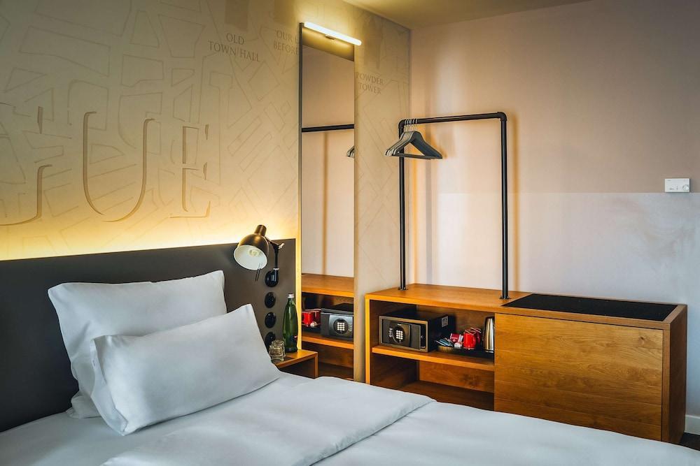 Hotel PULSE8 Room Type - Room Plus