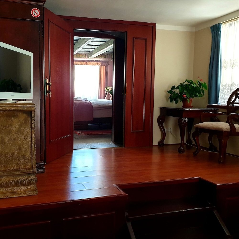 Prague Golden Age Room Type - Romantic Suite, 2 Bedrooms
