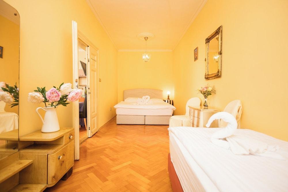 Prague Siesta Apartments Room Type - Exclusive Apartment, 2 Bedrooms, Kitchenette, Garden Area Prague Siesta Apartments Room Type - Exclusive Apartment, 2 Bedrooms, Kitchenette, Garden Area
