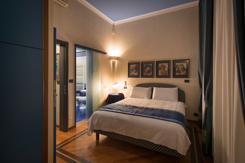 Residence Jecna Room Type - Junior Suite with Balcony