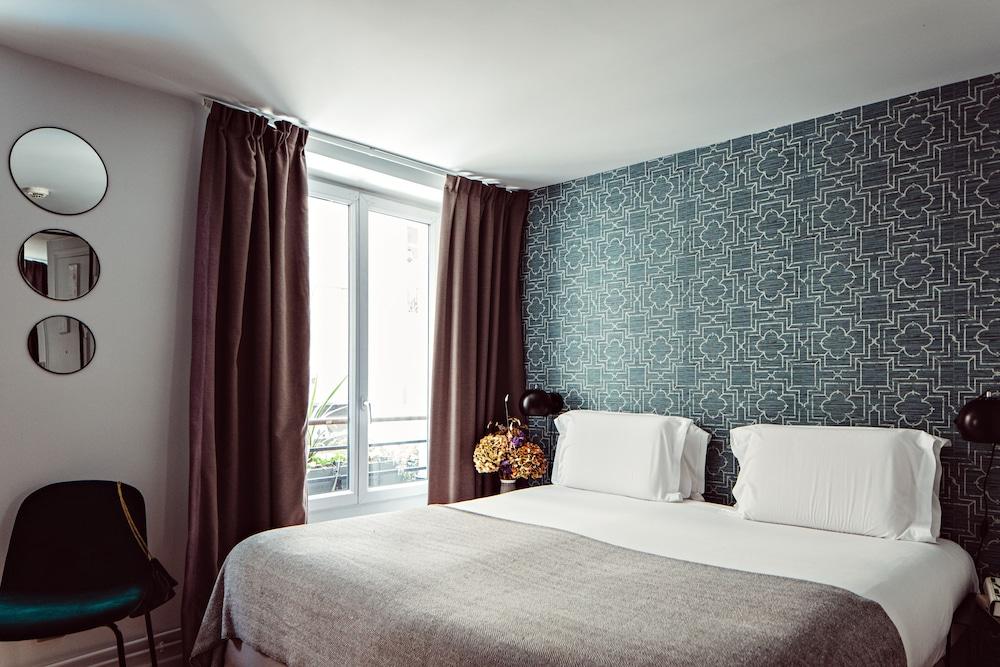 Monsieur Helder Room Type - Deluxe Double or Twin Room, Bathtub