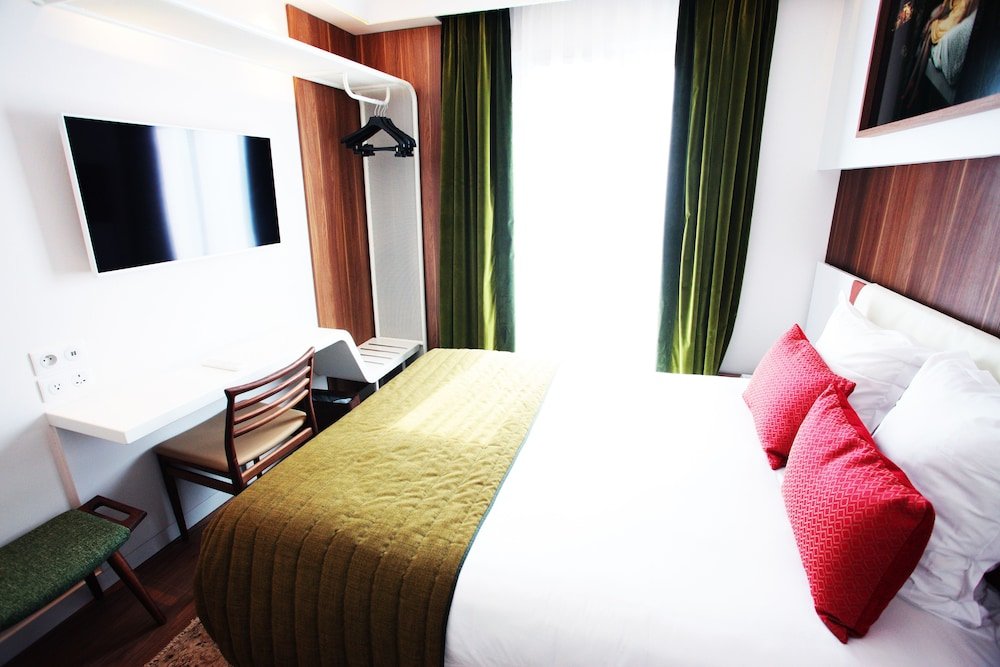 Hotel Eiffel Turenne Room Type - Classic Room