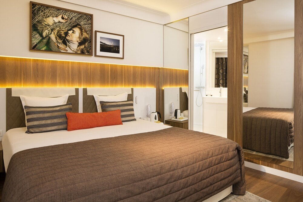 Hotel Eiffel Turenne Room Type - Elegance Room