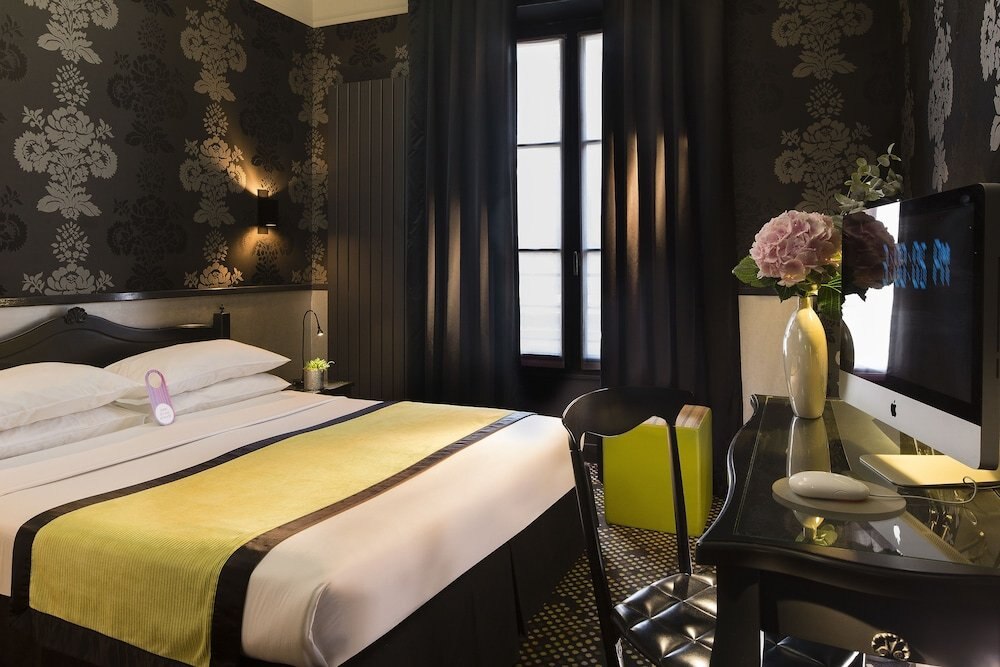 Hotel Design Sorbonne Room Type - Deluxe Double or Twin Room (Design) Hotel Design Sorbonne Room Type - Deluxe Double or Twin Room (Design)