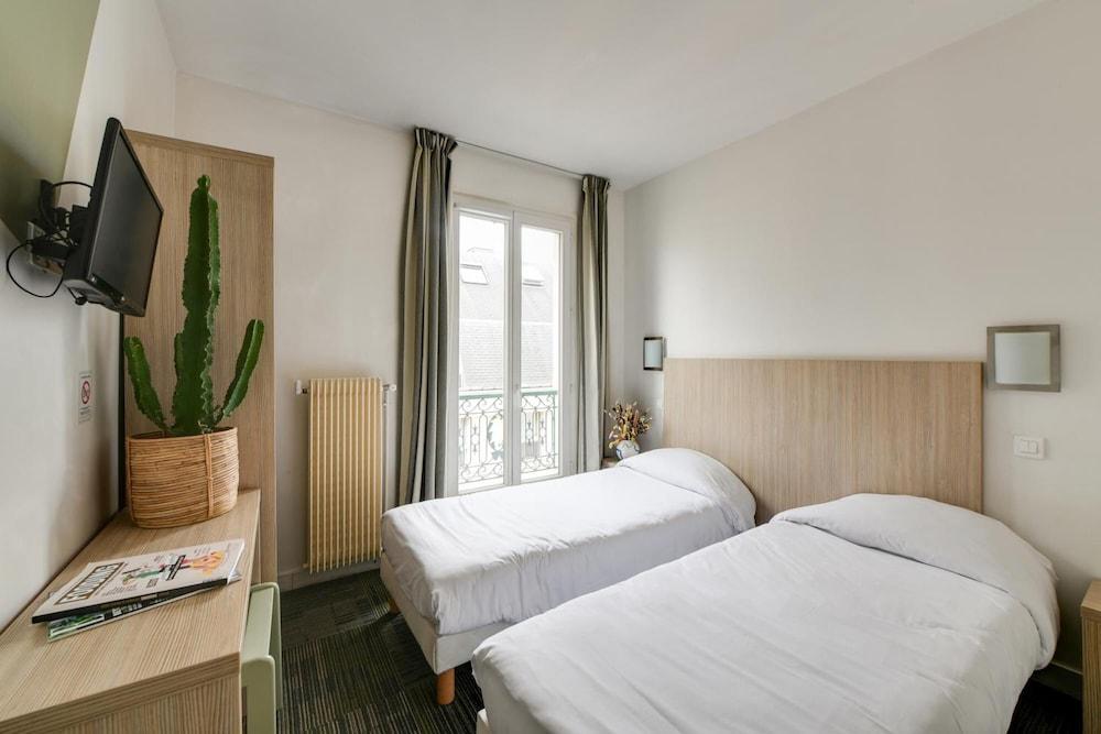 Louisa Hotel Room Type - Standard Room, 2 Twin Beds