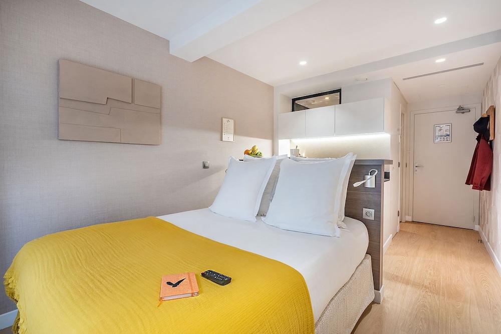 Yuna Les Halles - Serviced Apartments Room Type - Classic Studio city view - 17m2