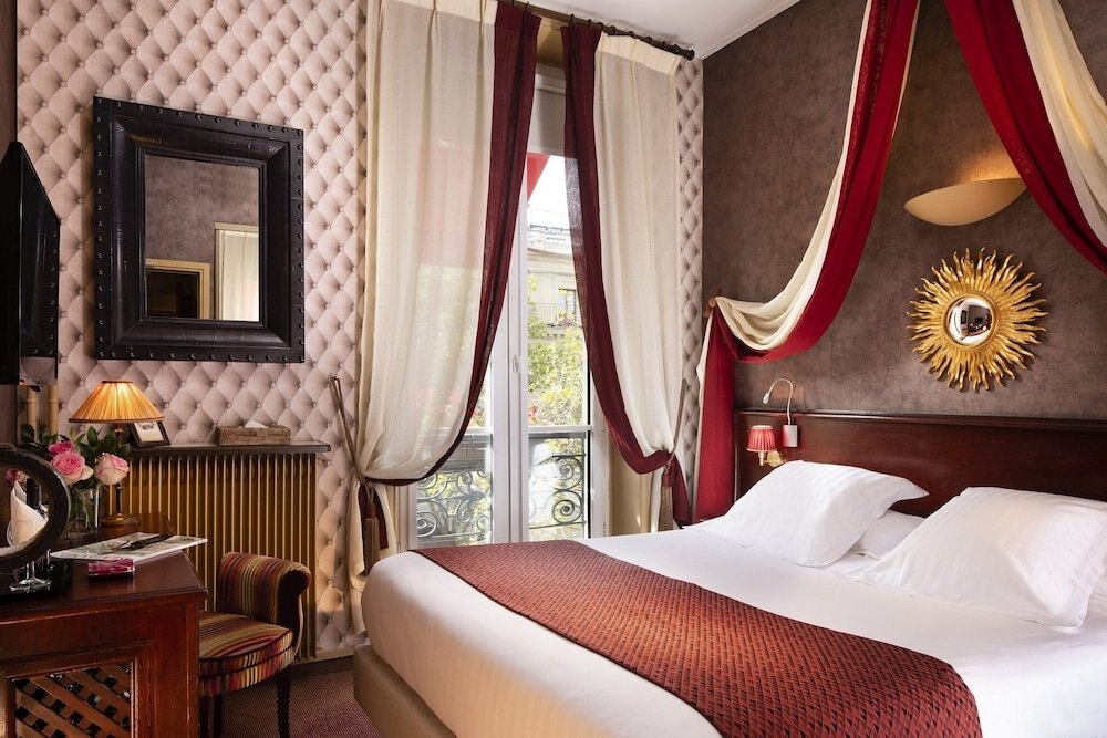 Hotel Britannique Room Type - Classic Room