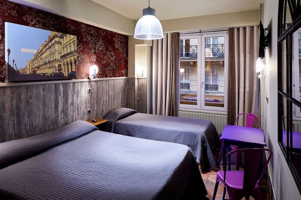 Hotel de Roubaix Room Type - Triple Room