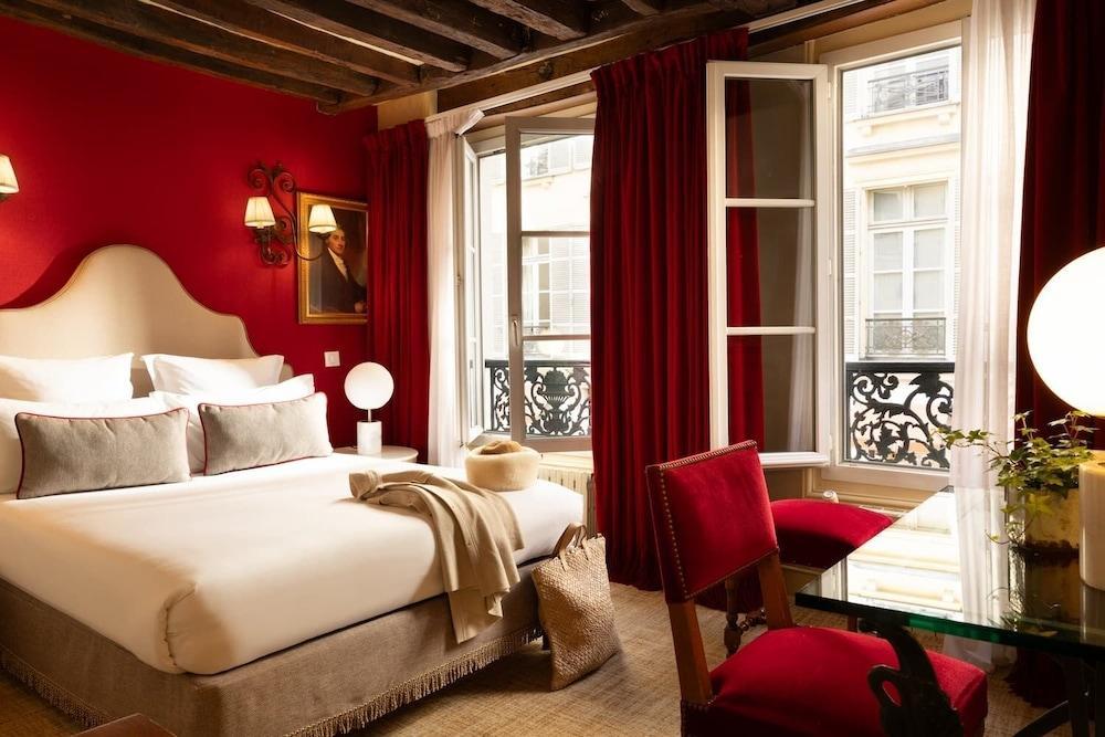 Hotel des Deux Continents Room Type - Classic Double Room