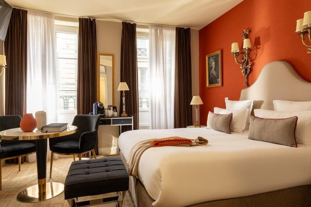 Hotel des Deux Continents Room Type - Deluxe Double Room