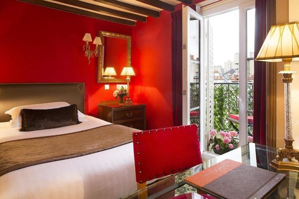 Hotel des Deux Continents - Tap to explore photos