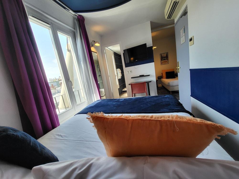 ACCUEIL HOTEL PARIS PIGALLE MONTMARTRE – Hôtel rénové Room Type - Deluxe Double Room