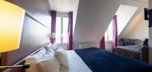 ibis Styles Paris Pigalle Montmartre - Tap to explore photos