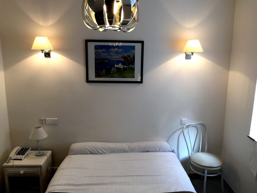 Hotel Le Clos d'Alésia Room Type - Standard Double Room