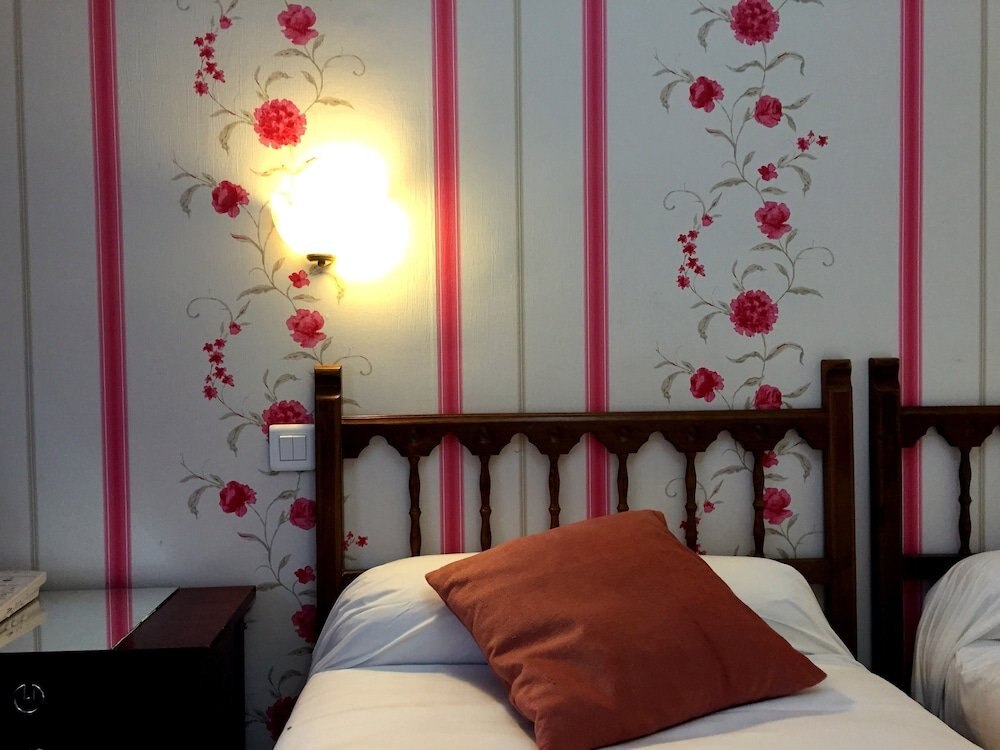 Hotel Le Clos d'Alésia Room Type - Twin Room
